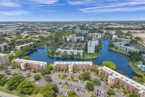 Copropriété à vendre à Pompano Beach, Floride: 2 chambres, 71.53 m2 № 1180539 - photo 3