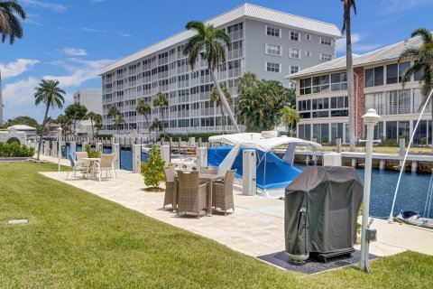 Condo in Fort Lauderdale, Florida, 1 bedroom  № 1180538 - photo 16