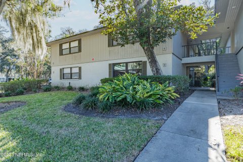 Condo in Saint Augustine, Florida, 2 bedrooms  № 834493 - photo 1