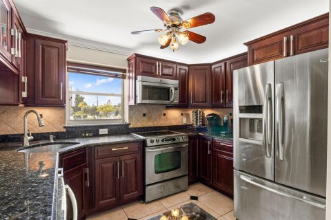 Copropriété à vendre à Palm Beach, Floride: 2 chambres, 104.14 m2 № 1136303 - photo 6