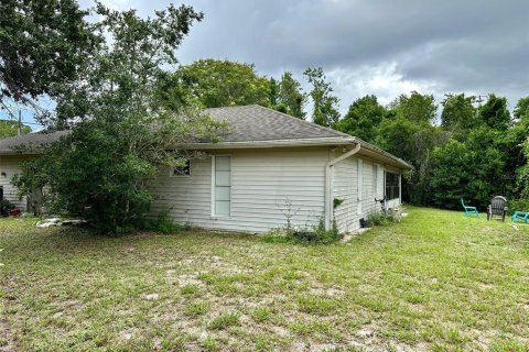 House in Deltona, Florida 3 bedrooms, 155.43 sq.m. № 1388685 - photo 7