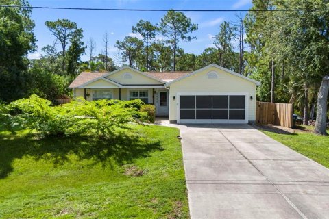 House in North Port, Florida 3 bedrooms, 109.62 sq.m. № 1290060 - photo 1