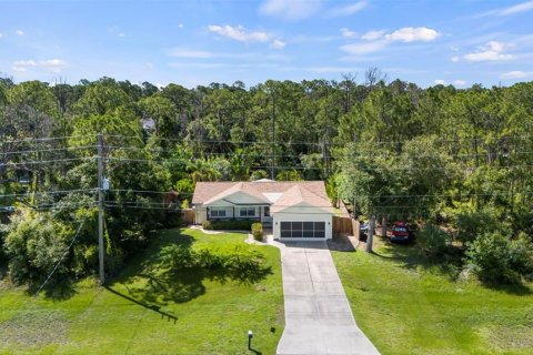 Villa ou maison à vendre à North Port, Floride: 3 chambres, 109.62 m2 № 1290060 - photo 4