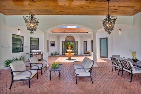 Villa ou maison à vendre à Palmetto Bay, Floride: 4 chambres, 363.34 m2 № 72654 - photo 22