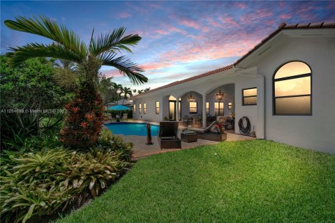 Villa ou maison à vendre à Palmetto Bay, Floride: 4 chambres, 363.34 m2 № 72654 - photo 24