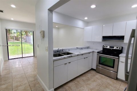 Immobilier commercial à vendre à Miami, Floride: 174.47 m2 № 1329545 - photo 25