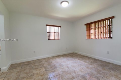 Immobilier commercial à vendre à Miami, Floride: 174.47 m2 № 1329545 - photo 30