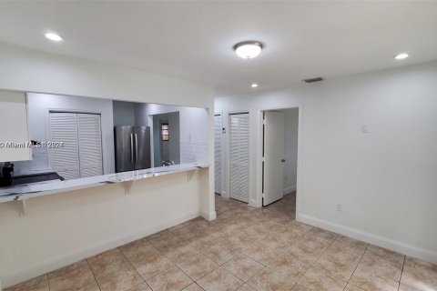 Immobilier commercial à vendre à Miami, Floride: 174.47 m2 № 1329545 - photo 27