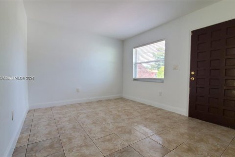 Immobilier commercial à vendre à Miami, Floride: 174.47 m2 № 1329545 - photo 23