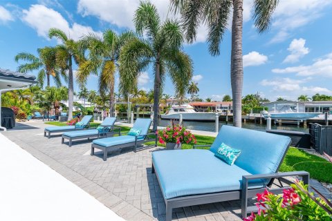 Villa ou maison à vendre à Pompano Beach, Floride: 3 chambres, 181.16 m2 № 860857 - photo 15