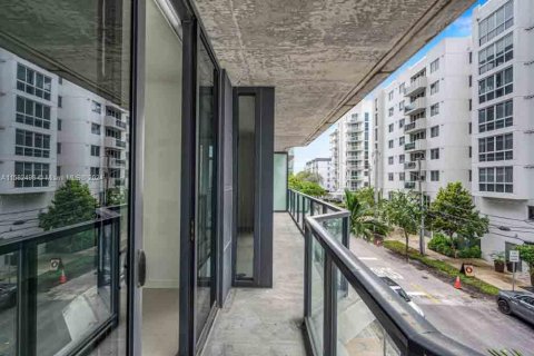 Condominio en venta en Miami, Florida, 2 dormitorios, 91.04 m2 № 1178868 - foto 6