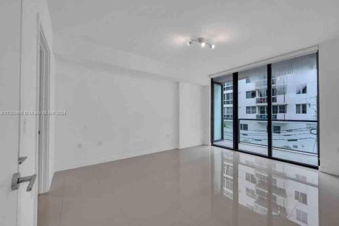 Condominio en venta en Miami, Florida, 2 dormitorios, 91.04 m2 № 1178868 - foto 14