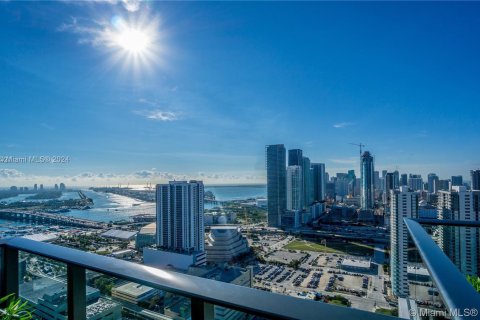 Copropriété à vendre à Miami, Floride: 54.63 m2 № 1178912 - photo 18