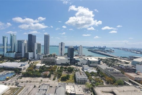 Copropriété à vendre à Miami, Floride: 54.63 m2 № 1178912 - photo 12