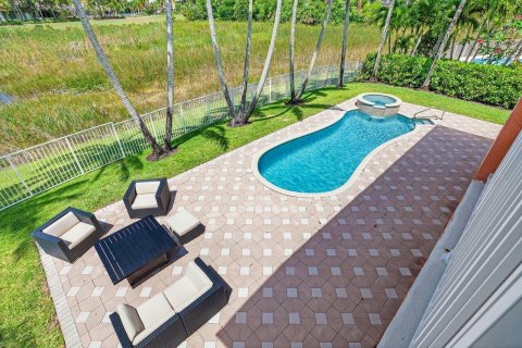 Villa ou maison à vendre à Royal Palm Beach, Floride: 6 chambres, 369.19 m2 № 1187029 - photo 21