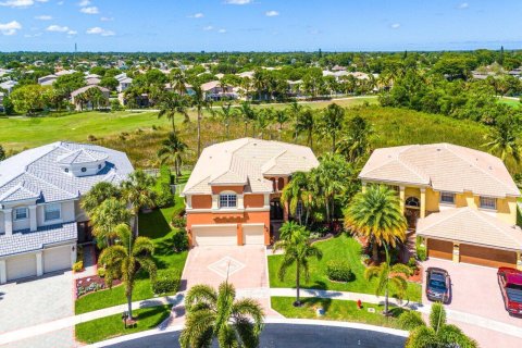 Villa ou maison à vendre à Royal Palm Beach, Floride: 6 chambres, 369.19 m2 № 1187029 - photo 14