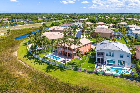 Villa ou maison à vendre à Royal Palm Beach, Floride: 6 chambres, 369.19 m2 № 1187029 - photo 16