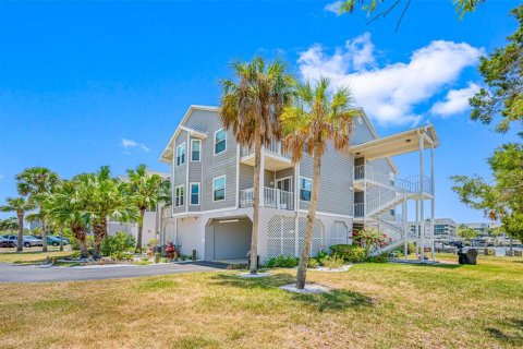 Copropriété à vendre à New Port Richey, Floride: 2 chambres, 80.45 m2 № 1250040 - photo 3