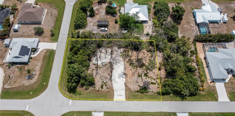 Land in Englewood, Florida № 1193633