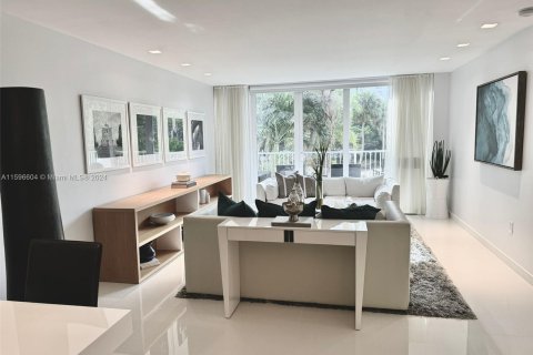 Condo in Aventura, Florida, 2 bedrooms  № 1206617 - photo 14