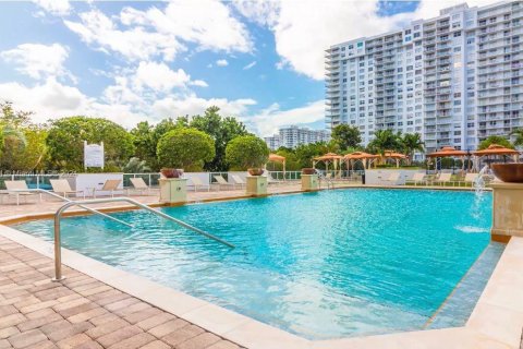 Condominio en venta en Aventura, Florida, 2 dormitorios, 113.34 m2 № 1206617 - foto 7