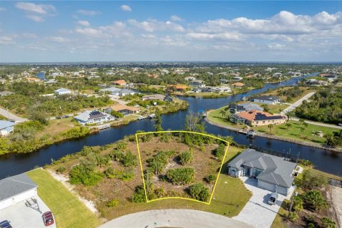 Terreno en venta en Port Charlotte, Florida № 917482 - foto 4