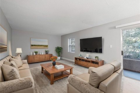 Condo in Orlando, Florida, 2 bedrooms  № 1369714 - photo 4