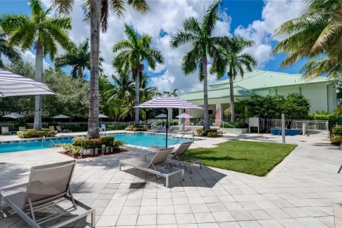 Condominio en venta en Doral, Florida, 1 dormitorio, 65.5 m2 № 442077 - foto 15
