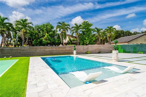 Villa ou maison à vendre à Hialeah, Floride: 4 chambres, 201.69 m2 № 643493 - photo 16