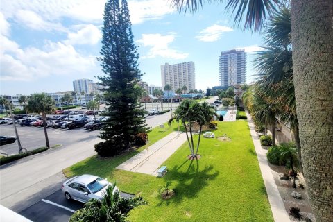 Condominio en venta en Pompano Beach, Florida, 1 dormitorio, 59.83 m2 № 1223674 - foto 9