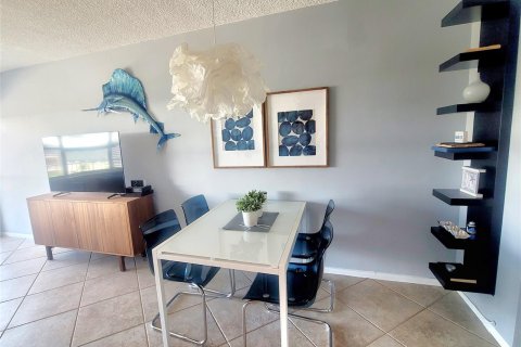 Condo in Pompano Beach, Florida, 1 bedroom  № 1223674 - photo 25