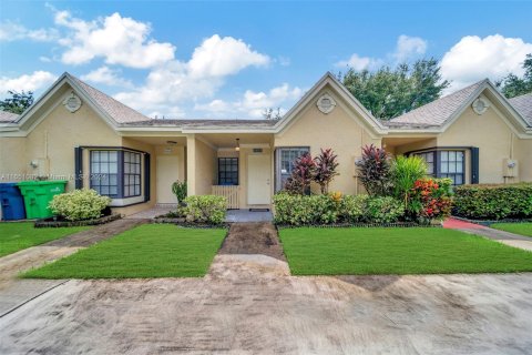 Casa en venta en Sunrise, Florida, 2 dormitorios, 78.87 m2 № 1333057 - foto 2