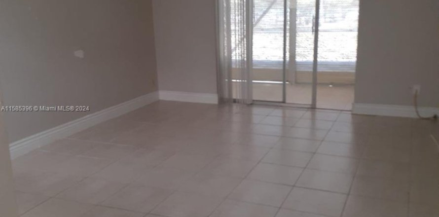 Condo in Deerfield Beach, Florida, 1 bedroom  № 1171776