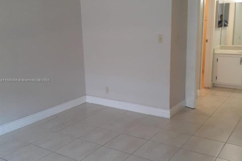 Copropriété à vendre à Deerfield Beach, Floride: 1 chambre, 64.57 m2 № 1171776 - photo 9