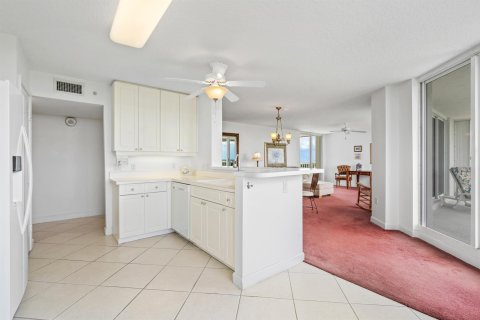 Copropriété à vendre à Hutchinson Island South, Floride: 3 chambres, 159.79 m2 № 1097662 - photo 30