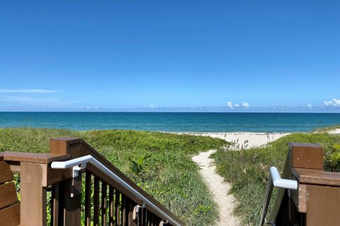 Condominio en venta en Hutchinson Island South, Florida, 3 dormitorios, 159.79 m2 № 1097662 - foto 3