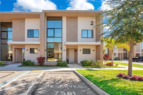 Touwnhouse à vendre à Kissimmee, Floride: 4 chambres, 218.88 m2 № 1349056 - photo 1