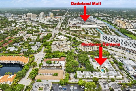 Condo in Pinecrest, Florida, 1 bedroom  № 1231668 - photo 20