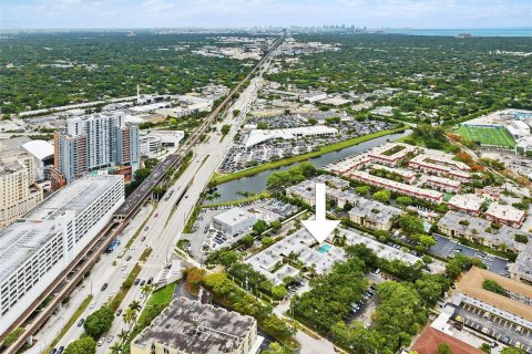 Condo in Pinecrest, Florida, 1 bedroom  № 1231668 - photo 27