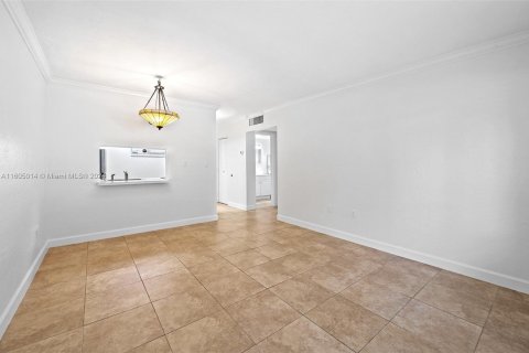 Copropriété à vendre à Pinecrest, Floride: 1 chambre, 55 m2 № 1231668 - photo 8