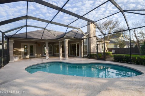 Villa ou maison à louer à Jacksonville, Floride: 3 chambres, 189.43 m2 № 885602 - photo 4