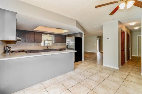 Casa en venta en New Port Richey, Florida, 4 dormitorios, 182.09 m2 № 1250261 - foto 5