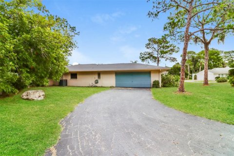 Villa ou maison à vendre à New Port Richey, Floride: 4 chambres, 182.09 m2 № 1250261 - photo 1