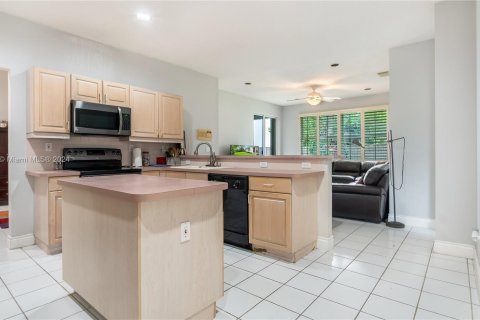 Casa en venta en Miami, Florida, 3 dormitorios, 192.59 m2 № 1377144 - foto 8