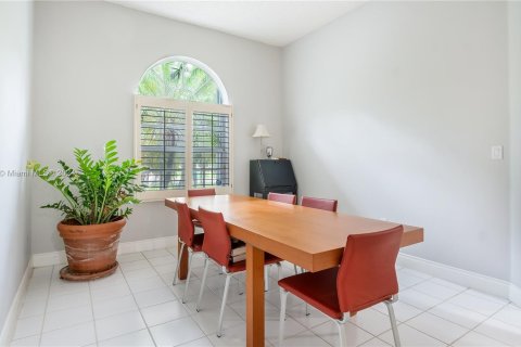 Casa en venta en Miami, Florida, 3 dormitorios, 192.59 m2 № 1377144 - foto 15