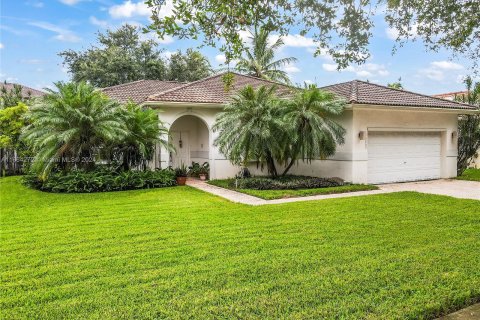 Villa ou maison à vendre à Miami, Floride: 3 chambres, 192.59 m2 № 1377144 - photo 2