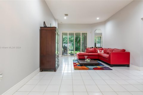 Villa ou maison à vendre à Miami, Floride: 3 chambres, 192.59 m2 № 1377144 - photo 4