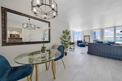 Copropriété à vendre à Miami Beach, Floride: 1 chambre, 91.97 m2 № 1355161 - photo 17