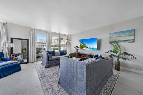 Copropriété à vendre à Miami Beach, Floride: 1 chambre, 91.97 m2 № 1355161 - photo 3