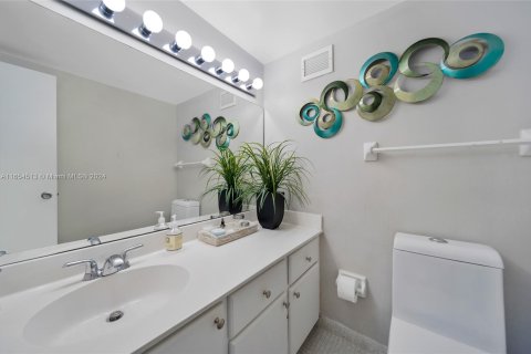 Condominio en venta en Miami Beach, Florida, 1 dormitorio, 91.97 m2 № 1355161 - foto 15